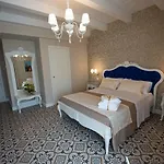 Sui Generis Luxury