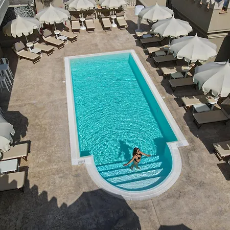 Sui Generis Luxury Hotel