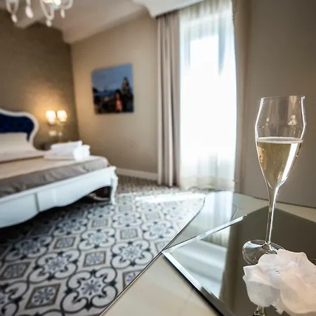 Sui Generis Luxury Hotel