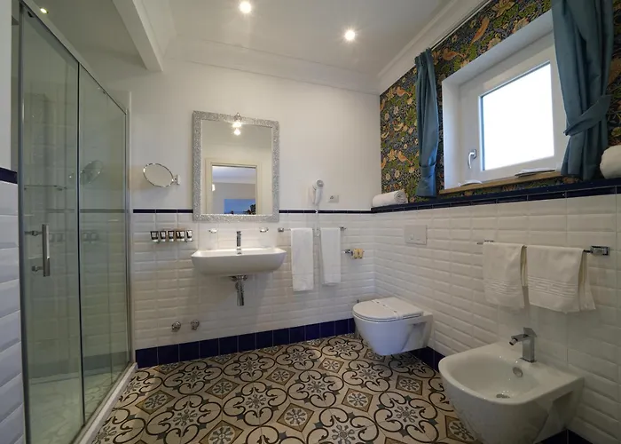 Sui Generis Luxury Resort *