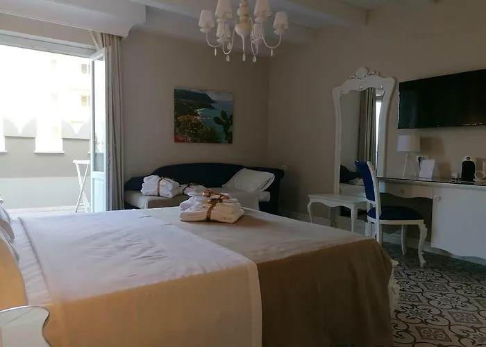 Sui Generis Luxury Otel *