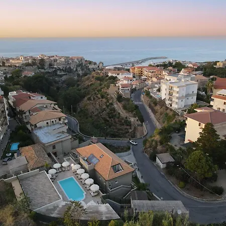 Sui Generis Luxury Tropea