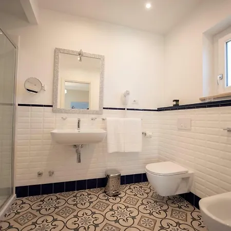 Sui Generis Luxury Resort *