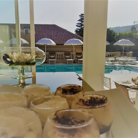 Sui Generis Luxury Resort *